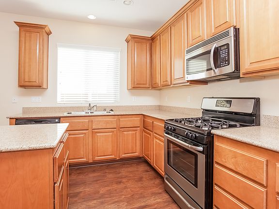 4th image of 8160 Satin Carnation Ln
