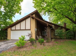 1672 Barkwood Dr, Florissant, MO