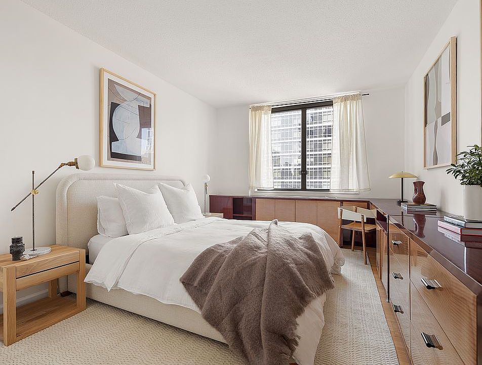 1st image of 300 E 54th St APT 26K