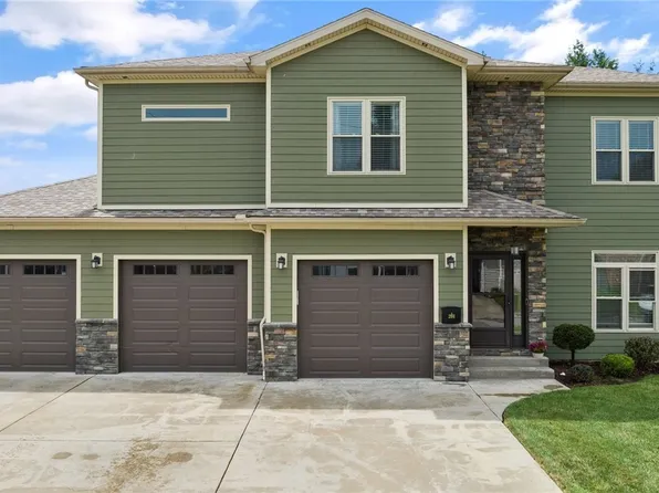 204 36th St, Vienna, WV 26105