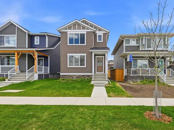 541 E Bayview St SW, Airdrie, AB T4B 5M4
