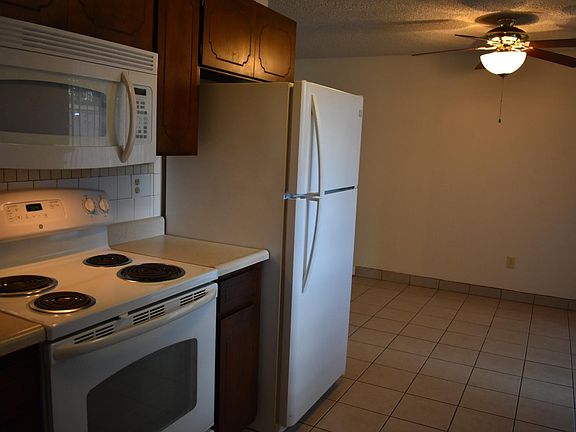 5th image of 316 SE 158th Ct APT C