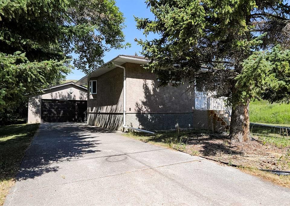 1st image of 1142 E Coleman Ave