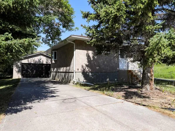 1142 E Coleman Ave, Pincher Creek, AB T0K 1W0
