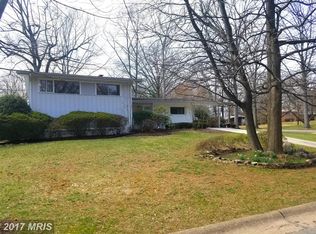 8212 Wahly Dr, Bethesda, MD 20817