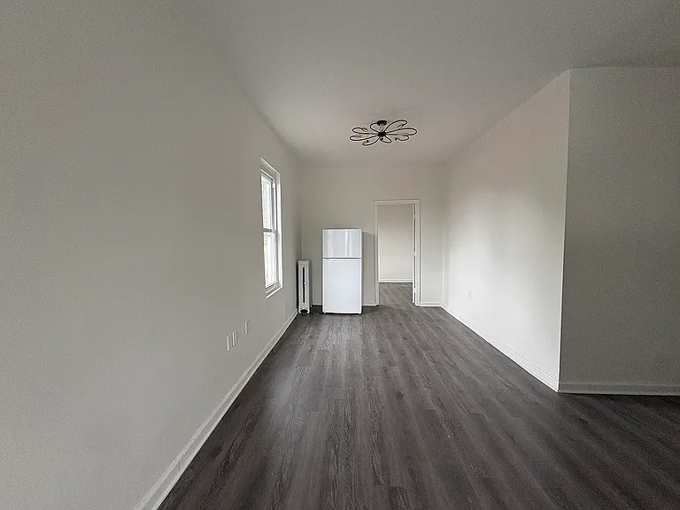 103 Camden St — Photo 3