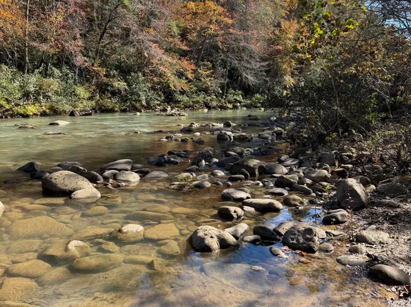 3895 Coppinger Cove Rd, Sequatchie, TN 37374