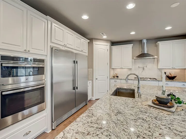 4240 Overlook Ct — Photo 9