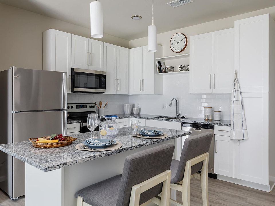 1st image of 101 NW Mock Ave #6202