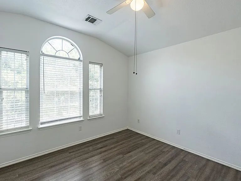 1016 Tom Seaver Pl — Photo 19