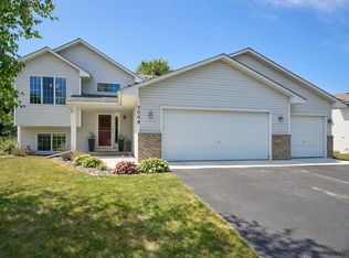 3009 Gold Nugget Dr, Cologne, MN 55322
