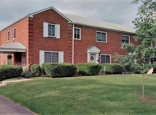 1532 Waltham Rd, Upper Arlington, OH 43221