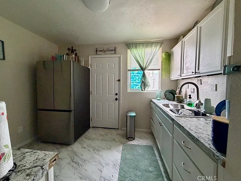 313 Maxine Ave — Photo 4