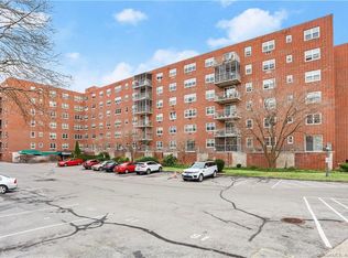 27 Northill St APT 1G, Stamford, CT 06907