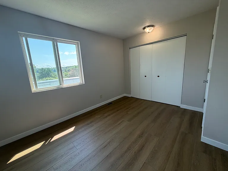 1897 Apartment Dr #7 — Photo 8