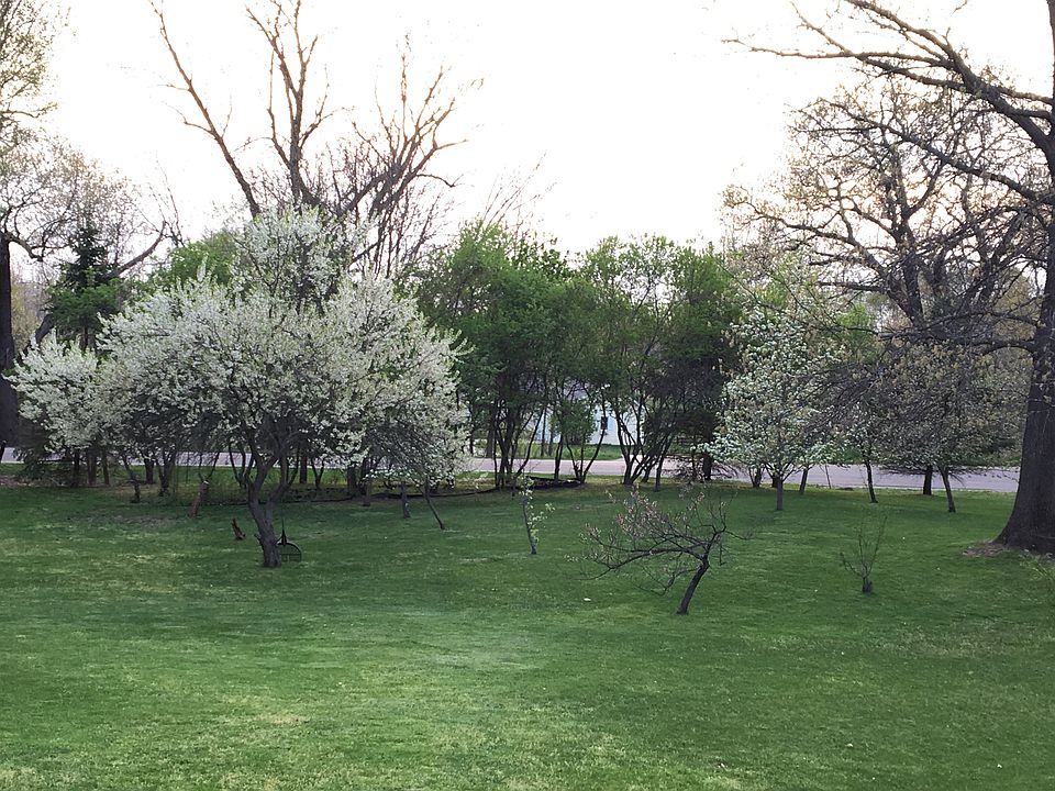 2nd image of 1594 Woodlea Dr