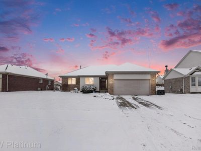 22435 Glen Oak Dr, Clinton Township, MI, 48035