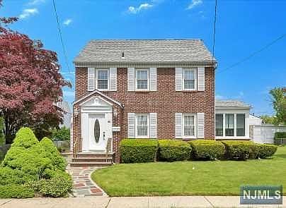 3rd image of 66 Stover Ave