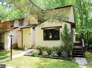 2325 Glade Bank Way, Reston, VA 20191