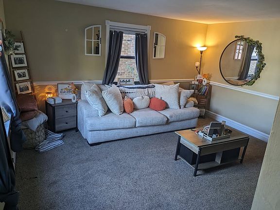 3rd image of 235 Frankfort Ave #1