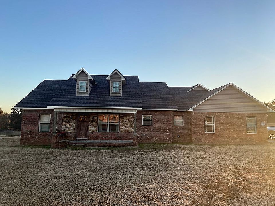1st image of 372 Stoneridge Cir