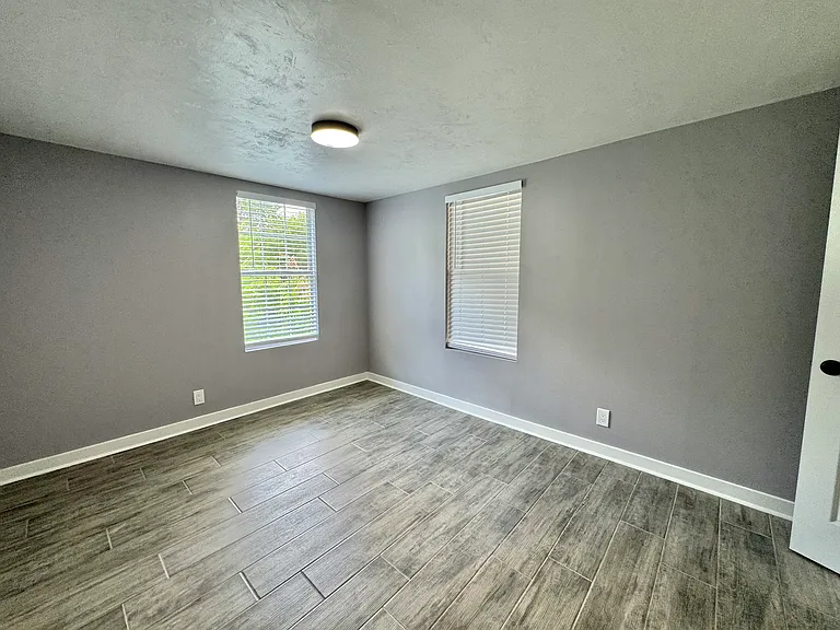 2144 Westchester Dr — Photo 19