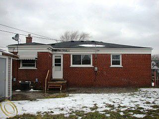 2nd image of 18318 Masonic Blvd