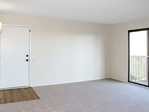 2nd image of 40 Harbor Oak Dr APT 22