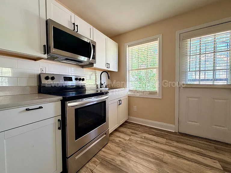681 Harrell St — Photo 8