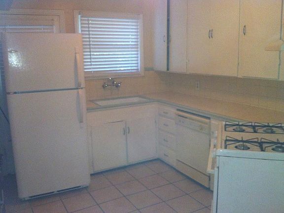 3rd image of 10333 Joaquin Dr