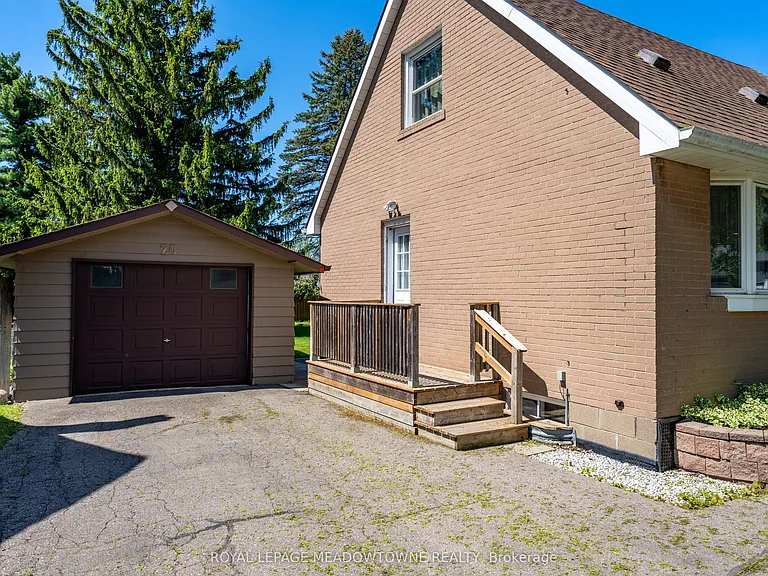 20 Delrex Blvd — Photo 3