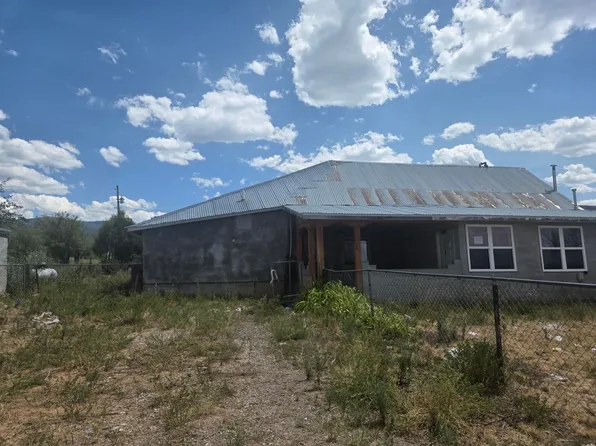 150 Llano De La Llegua Rd, Penasco, NM 87553