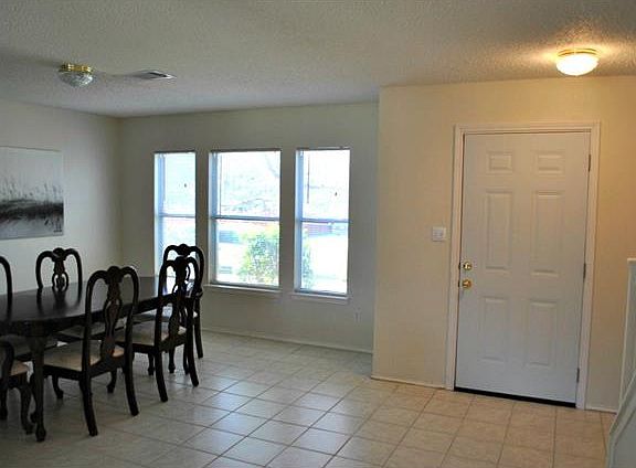 4th image of 1114 Collinwood West Dr