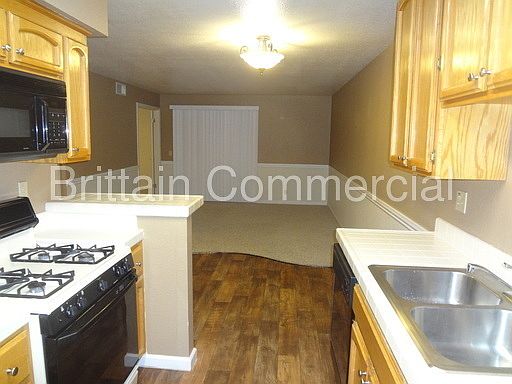 4th image of 5325 El Camino Ave APT 111