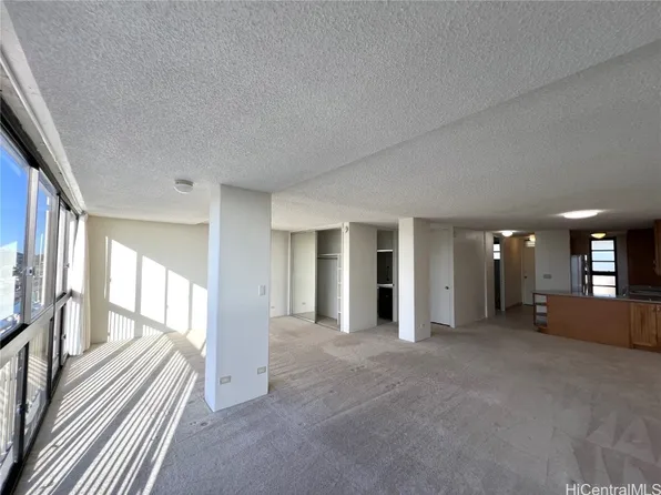 4300 Waialae Ave APT A1906, Honolulu, HI 96816