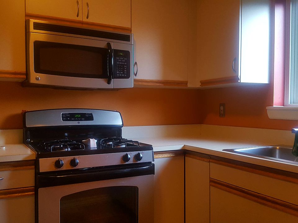 1st image of 38 Cedar Pond Ln