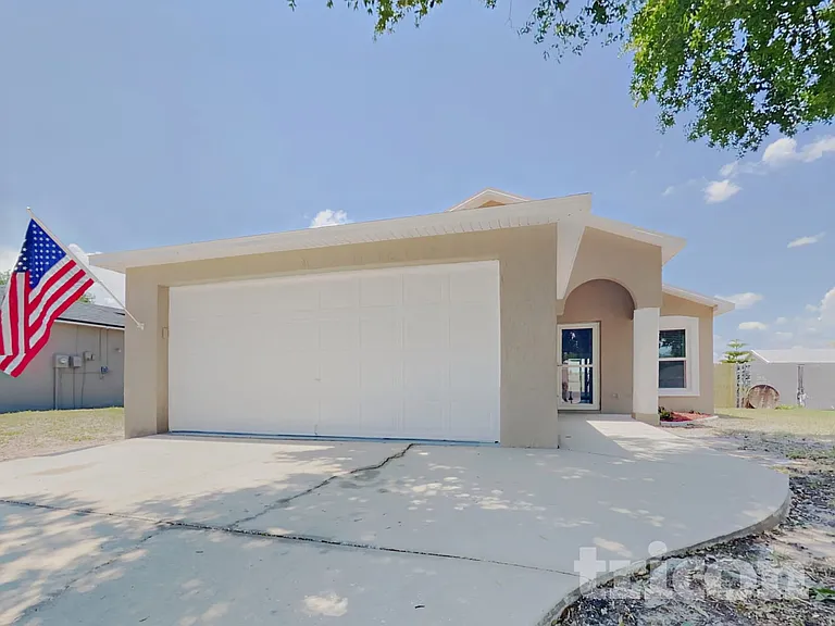 310 Diamond Ridge Blvd — Photo 2