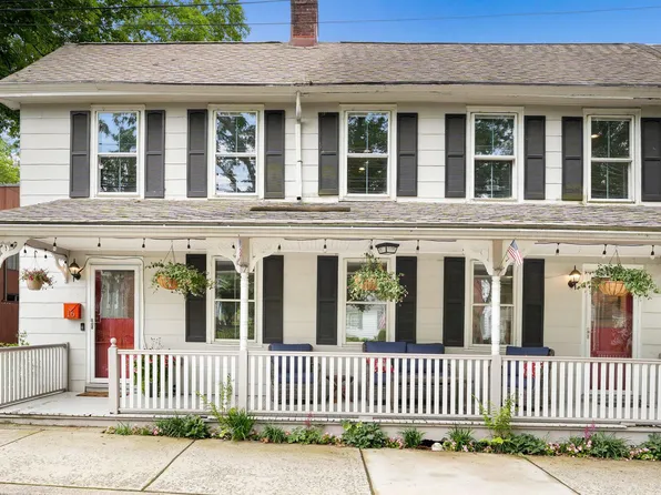 16 E Jefferson St, Newtown, PA 18940