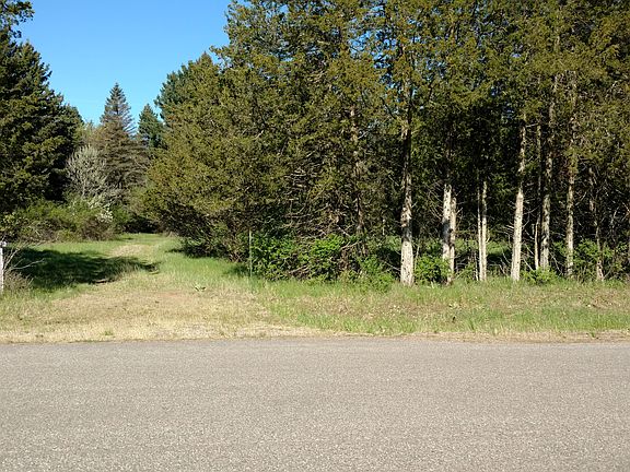 3rd image of 329 Twin Lake Trl