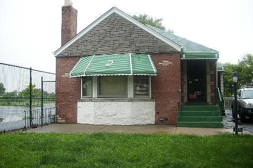 1st image of 1106 24th Ave