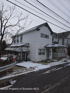 926 W Main St, Plymouth, PA, 18651