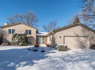 3005 S Valley View Rd, Sioux Falls, SD 57106