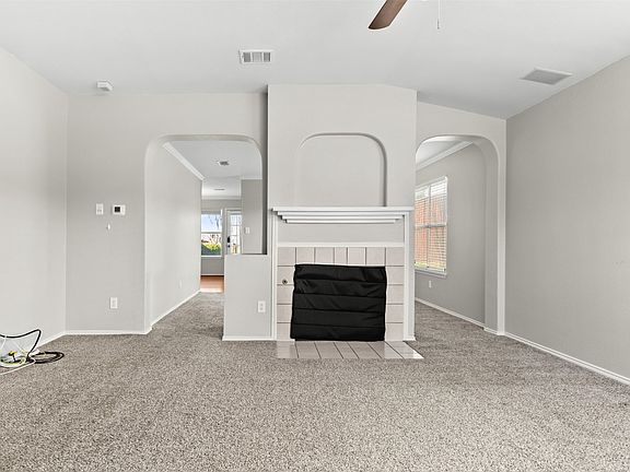 4th image of 2039 Diamond Ridge Dr