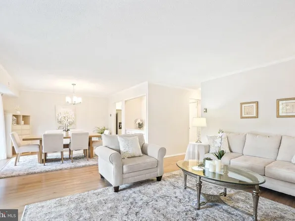 15121 Glade Dr #13-3B, Silver Spring, MD 20906