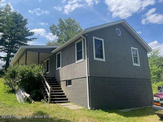 1st image of 102 Craig Rd