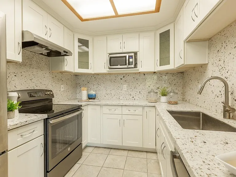 287 Kenbrook Cir — Photo 8