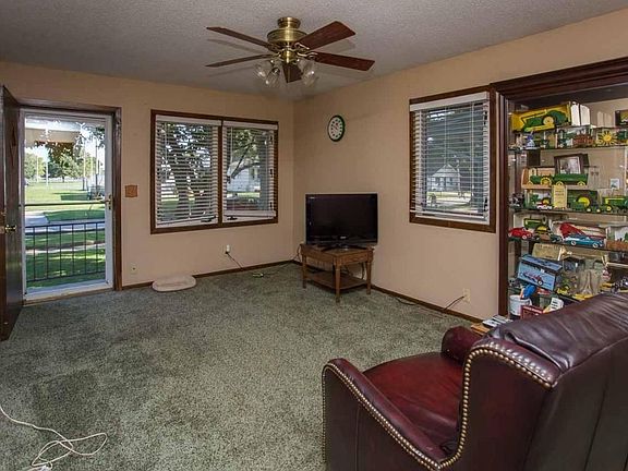 2nd image of 2541 Avenue I