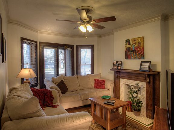 2nd image of 2215 W 14th St #1