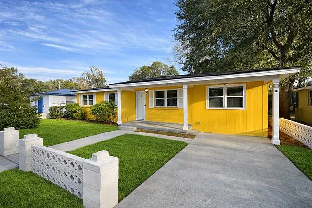 904 Sherman Ave — Photo 1