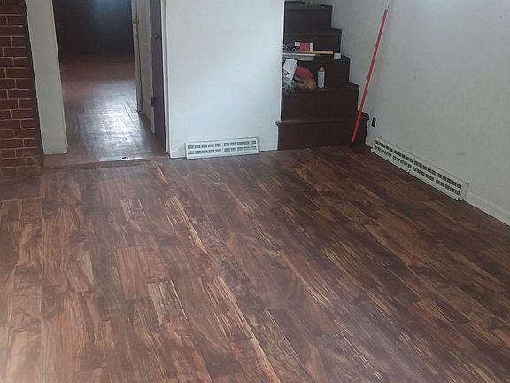 2nd image of 728 Wabash Ave